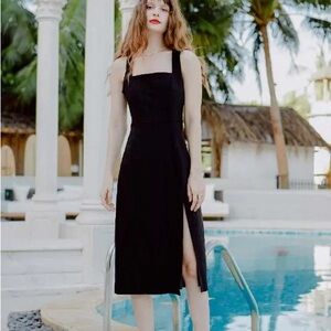 NWOT Petite Studio Odesa Black Midi Dress